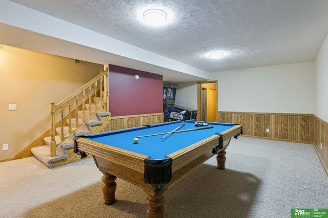21900 W Angus Road, Gretna, NE 68028
