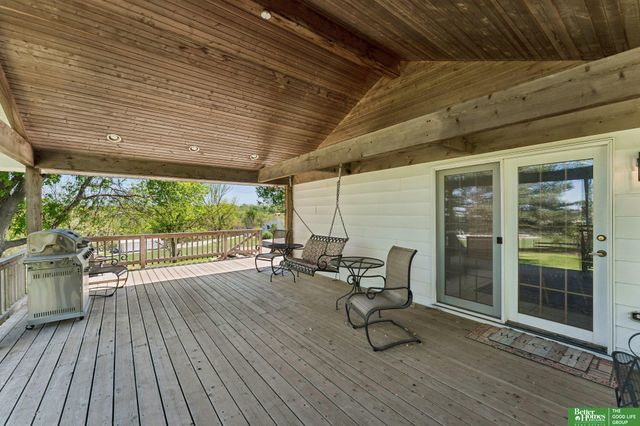 21900 W Angus Road, Gretna, NE 68028