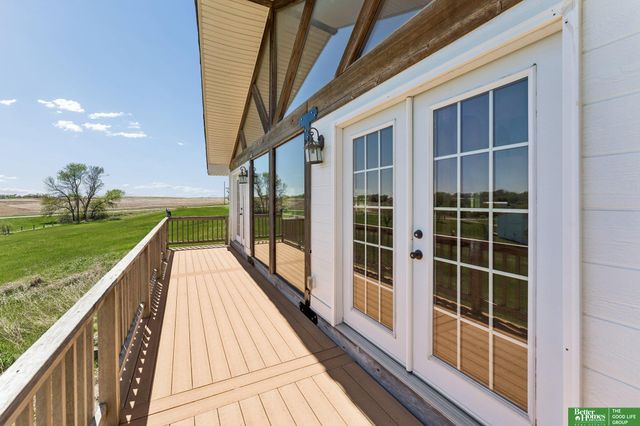 21900 W Angus Road, Gretna, NE 68028