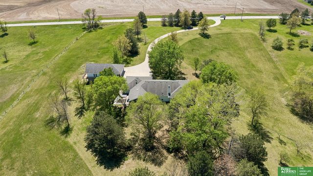 21900 W Angus Road, Gretna, NE 68028