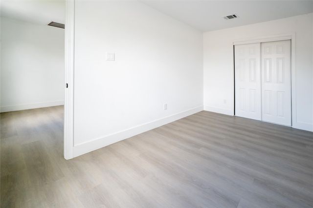 1515 Fairbanks Street, Houston, TX 77009