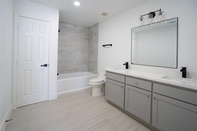 1515 Fairbanks Street, Houston, TX 77009