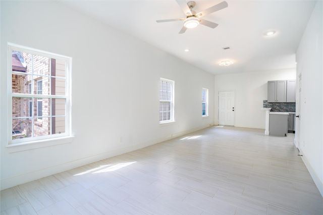 1515 Fairbanks Street, Houston, TX 77009