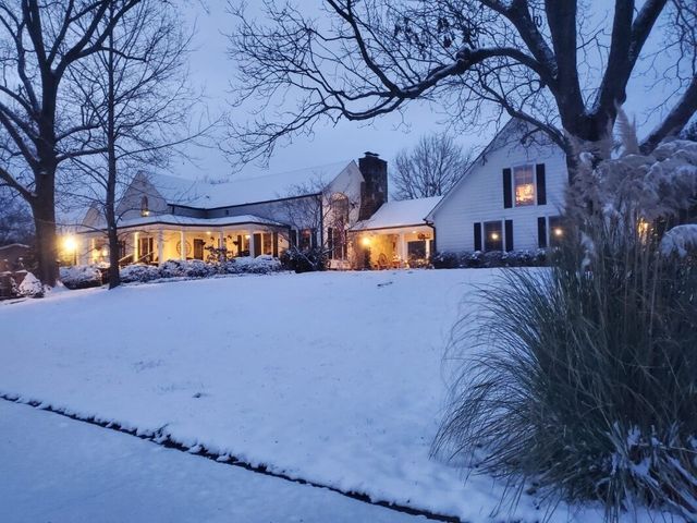 4929 Snow Creek Rd, Santa Fe, TN 38482