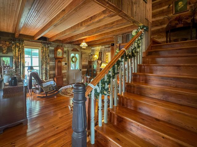 4929 Snow Creek Rd, Santa Fe, TN 38482