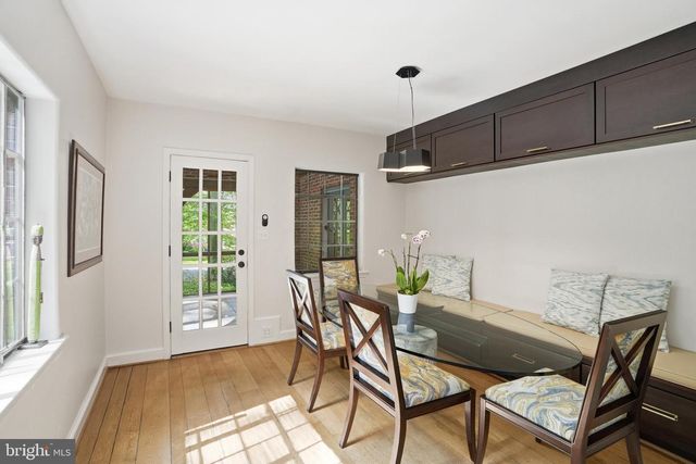 7835 HAMPDEN LN, Bethesda, MD 20814