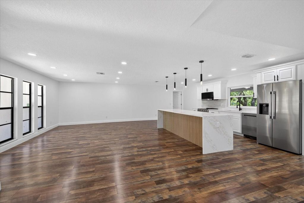 Image 15 of property listing at 56 BAY WOODS DRIVE, Safety Harbor, FL 34695