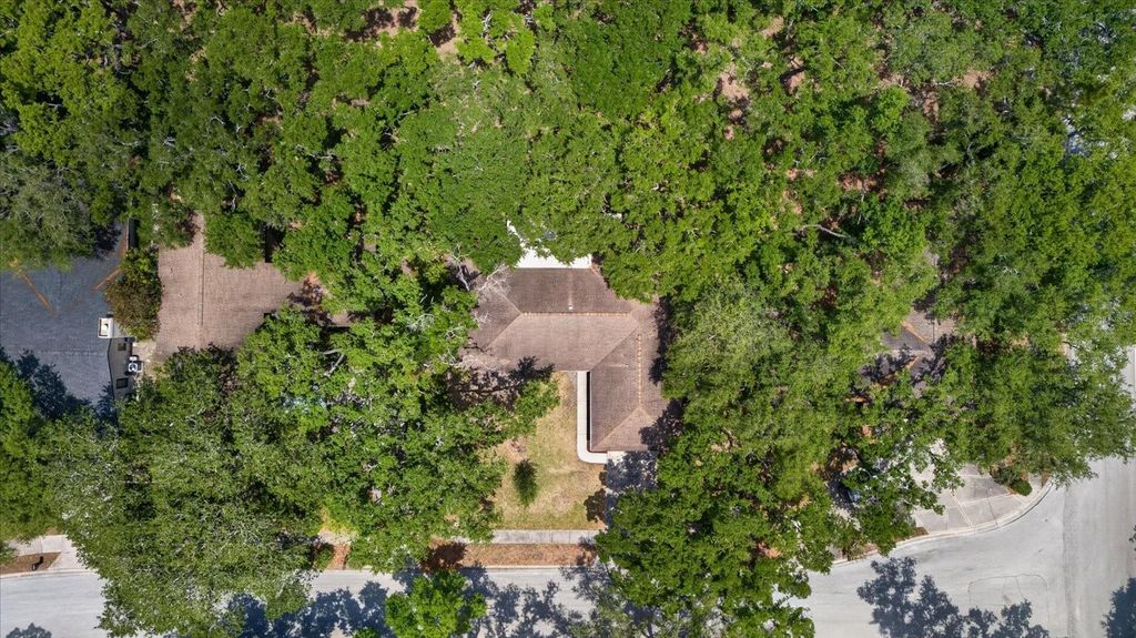 Image 42 of property listing at 56 BAY WOODS DRIVE, Safety Harbor, FL 34695