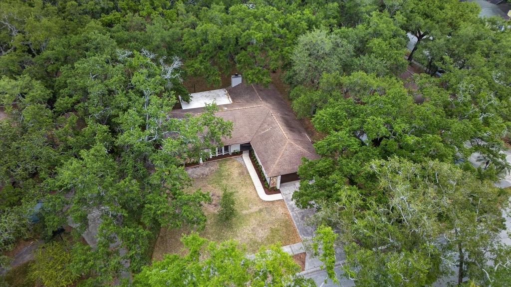 Image 43 of property listing at 56 BAY WOODS DRIVE, Safety Harbor, FL 34695
