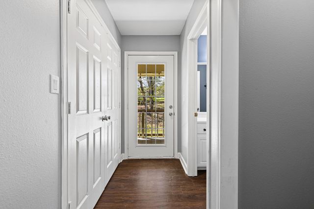 201 Town Oaks, Marshall, TX 75672