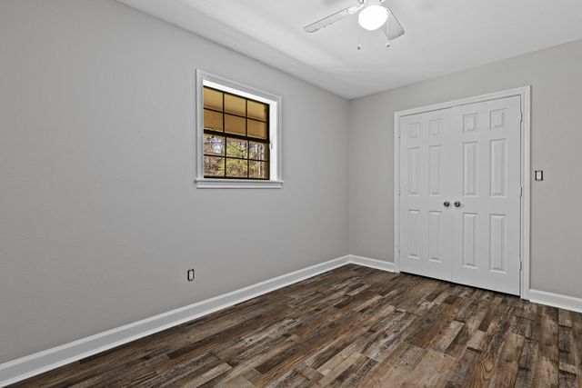 201 Town Oaks, Marshall, TX 75672