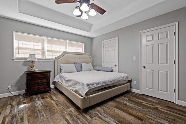 201 Town Oaks, Marshall, TX 75672