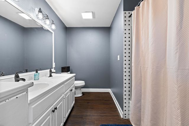 201 Town Oaks, Marshall, TX 75672