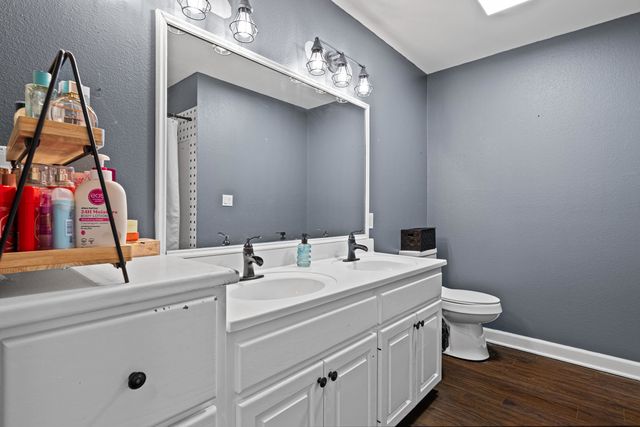 201 Town Oaks, Marshall, TX 75672