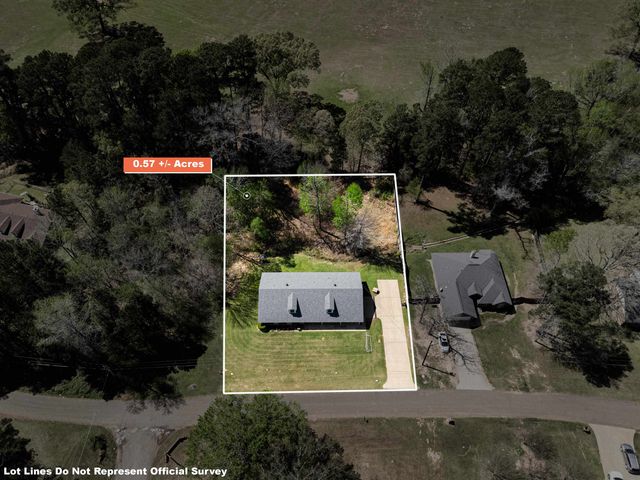 201 Town Oaks, Marshall, TX 75672