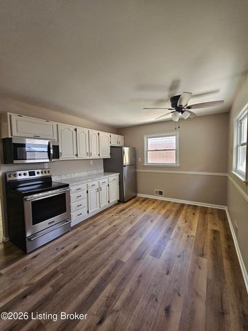 9233 Lantana Dr, Louisville, KY 40229