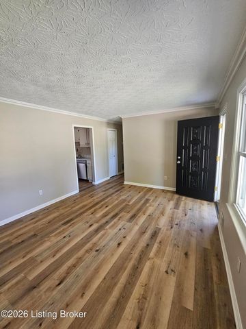9233 Lantana Dr, Louisville, KY 40229