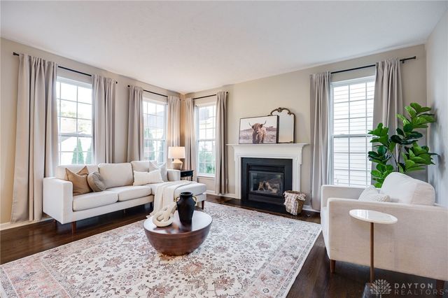 9747 Cobblewood Court, Dayton, OH 45458