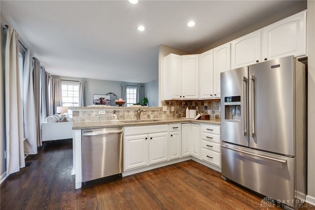 9747 Cobblewood Court, Dayton, OH 45458