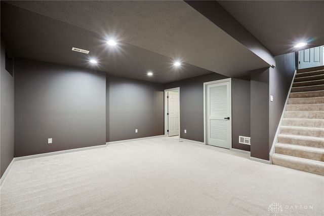 9747 Cobblewood Court, Dayton, OH 45458