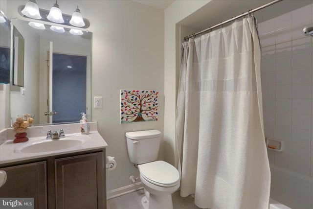 17 BARNHART CIR, Mechanicsburg, PA 17050