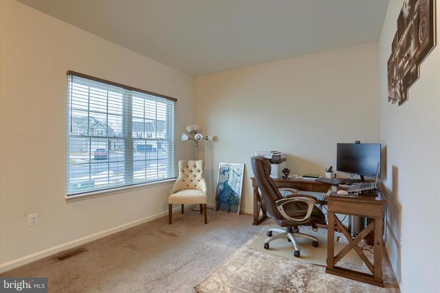 17 BARNHART CIR, Mechanicsburg, PA 17050