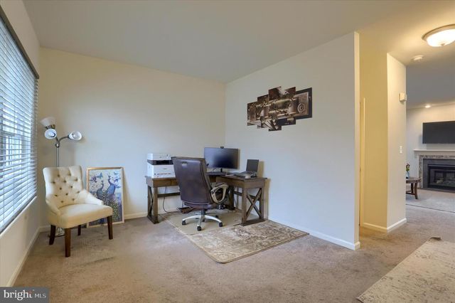 17 BARNHART CIR, Mechanicsburg, PA 17050