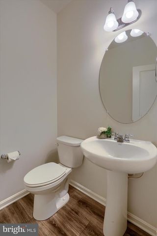 17 BARNHART CIR, Mechanicsburg, PA 17050