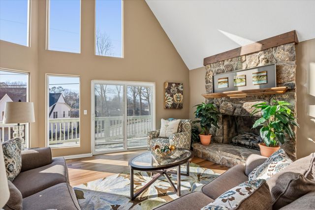 4913 Shoreline Drive, Chattanooga, TN 37416