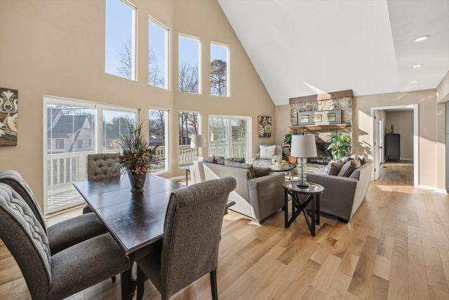 4913 Shoreline Drive, Chattanooga, TN 37416