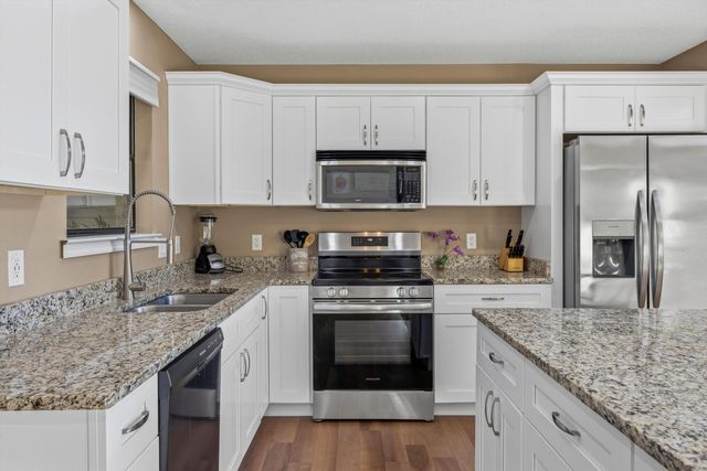 4913 Shoreline Drive, Chattanooga, TN 37416