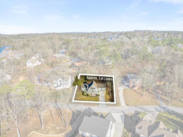 4913 Shoreline Drive, Chattanooga, TN 37416