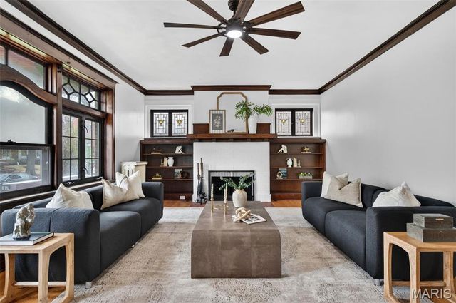 6203 Washington Avenue, St Louis, MO 63130