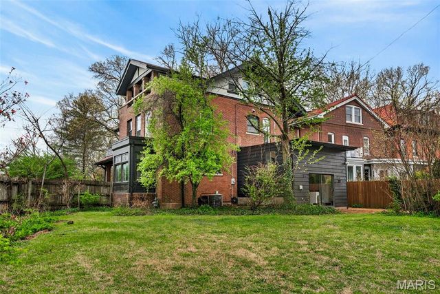 6203 Washington Avenue, St Louis, MO 63130
