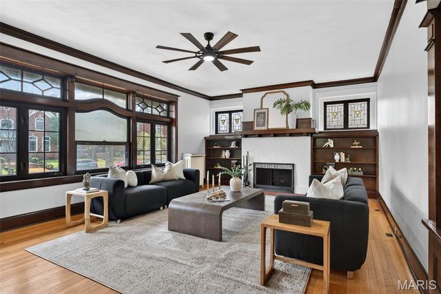 6203 Washington Avenue, St Louis, MO 63130