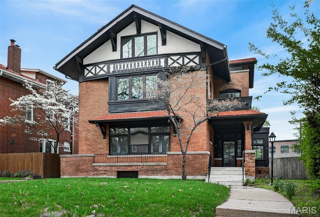 6203 Washington Avenue, St Louis, MO 63130