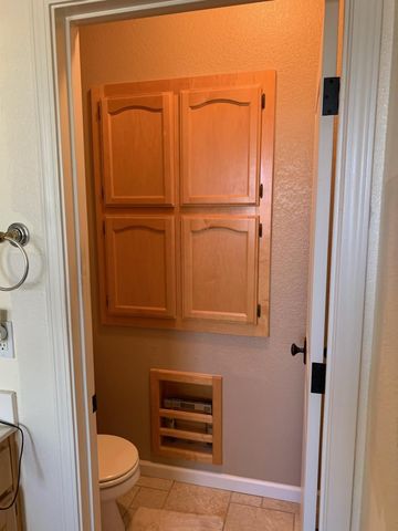 973 Caversham Way, Galt, CA 95632