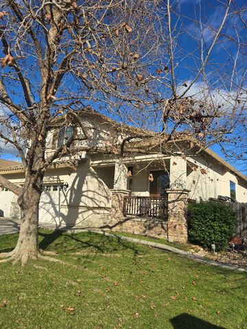 973 Caversham Way, Galt, CA 95632