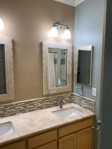 973 Caversham Way, Galt, CA 95632