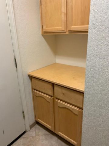 973 Caversham Way, Galt, CA 95632