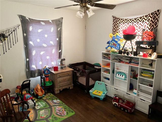 4027 Monroe Avenue, Kansas City, MO 64130
