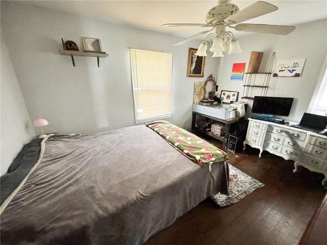 4027 Monroe Avenue, Kansas City, MO 64130