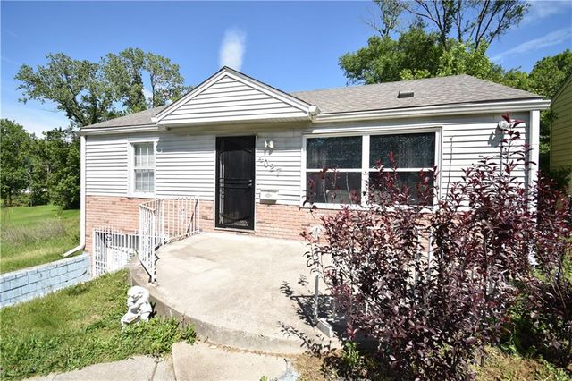 4027 Monroe Avenue, Kansas City, MO 64130