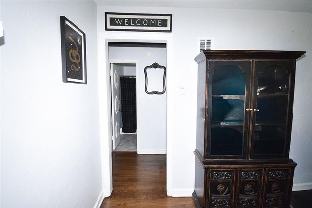 4027 Monroe Avenue, Kansas City, MO 64130
