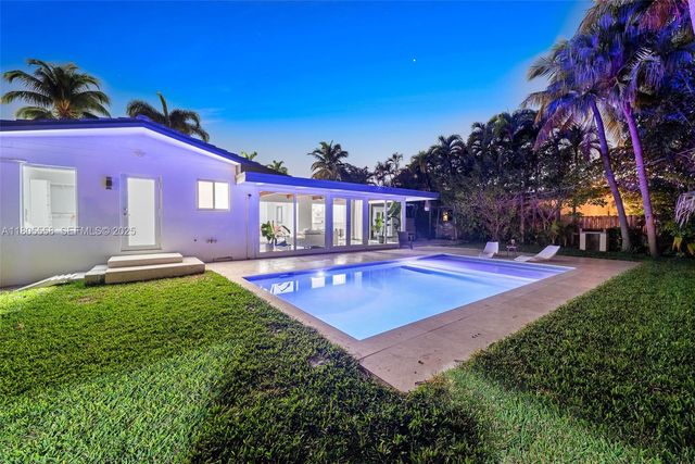 1025 Washington Street, Hollywood, FL 33019