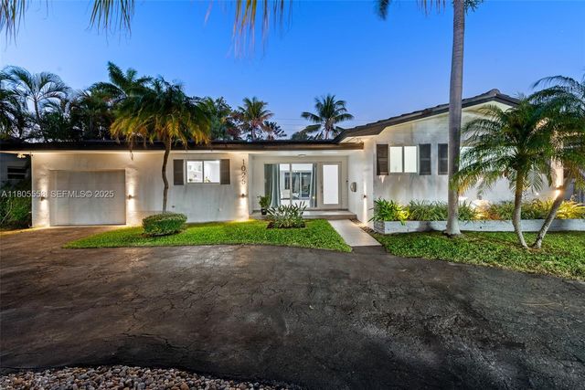 1025 Washington Street, Hollywood, FL 33019