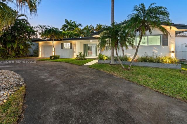 1025 Washington Street, Hollywood, FL 33019