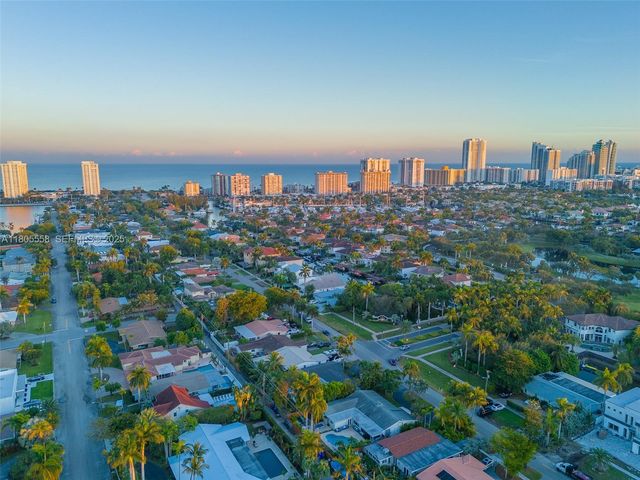 1025 Washington Street, Hollywood, FL 33019