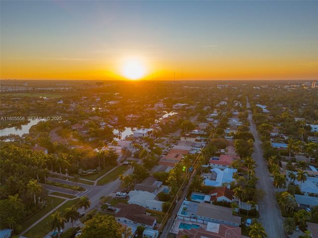 1025 Washington Street, Hollywood, FL 33019
