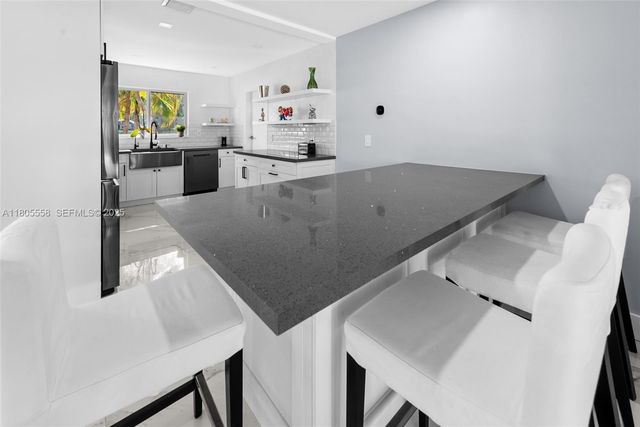 1025 Washington Street, Hollywood, FL 33019